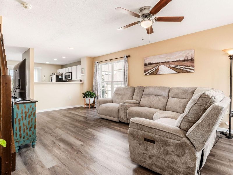 6358 Needletail Road, Unit 27, Columbus, OH 43230 Photo 5