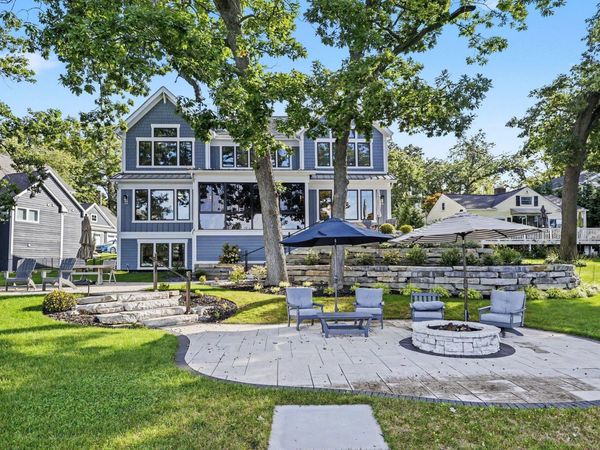 140 E Gull Lake Drive, Augusta, MI 49012