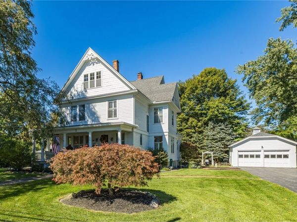 54 East Street , Honeoye Falls, NY 14472