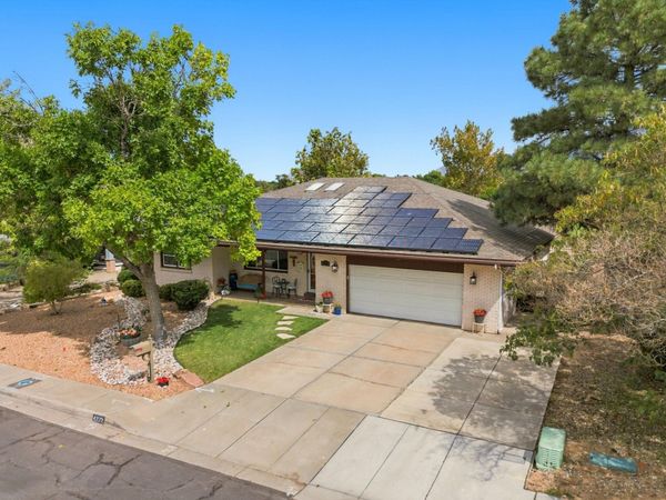 4722 Sherwood Street NE, Albuquerque, NM 87109