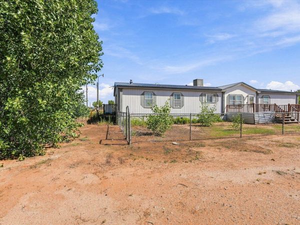 6 San Miguel Avenue , Los Lunas, NM 87031