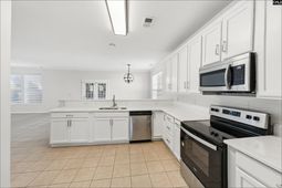 418 Abbeydale Way photo 4
