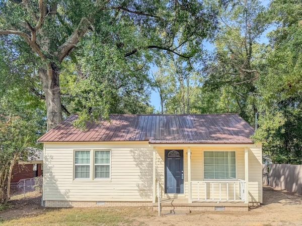 1512 Mchenry Street , Malvern, AR 72104