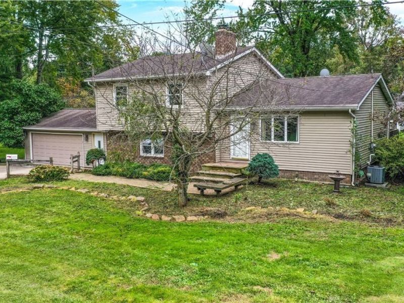 620 Ophelia Street, Newton Falls, OH 44444 Photo 2
