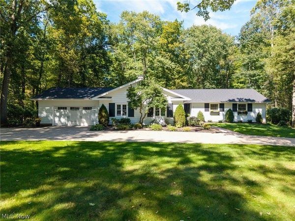 3919 Yellow Creek Road W, Akron, OH 44333