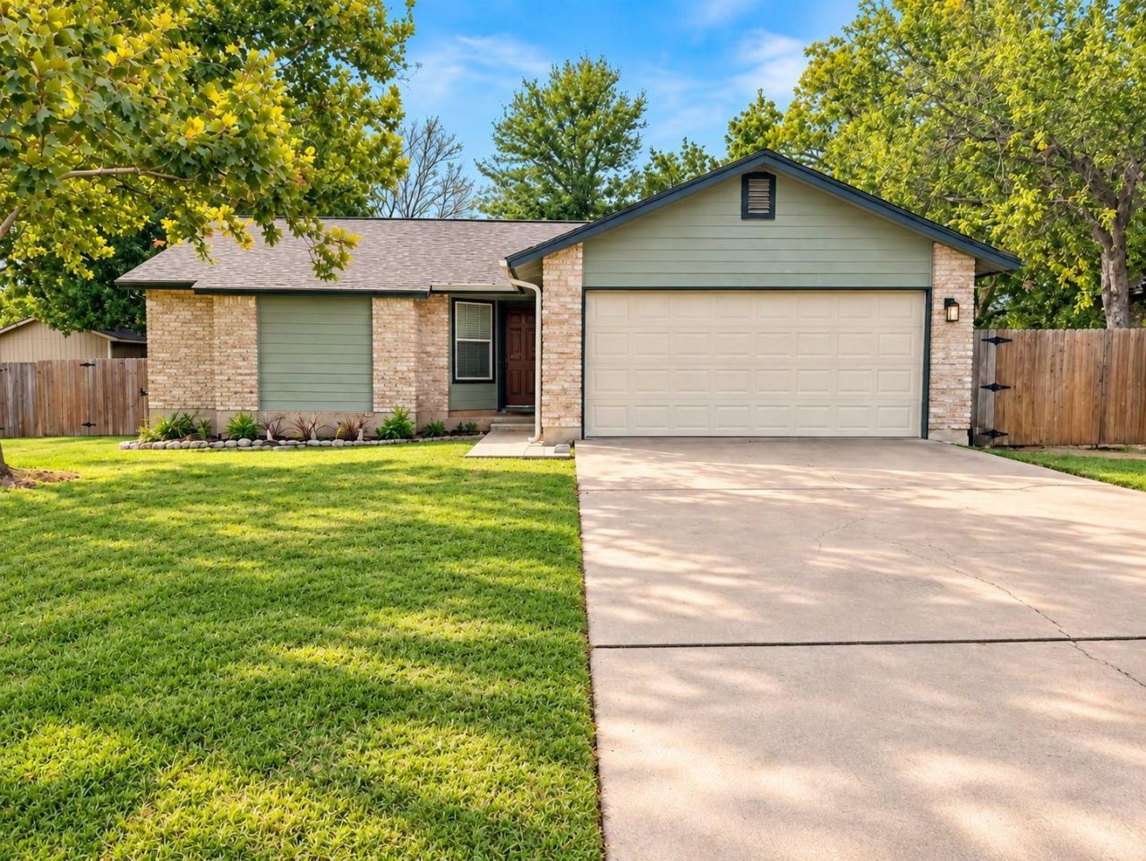305 Meadowcreek Cir, Round Rock, TX 78664 Main Photo