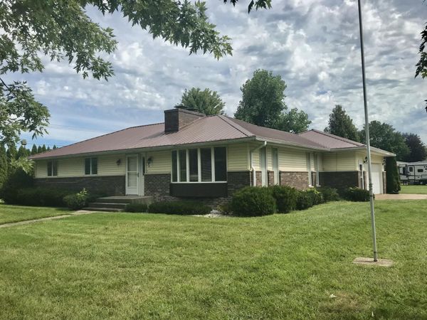 400 N Lincoln Street, White Pigeon, MI 49099