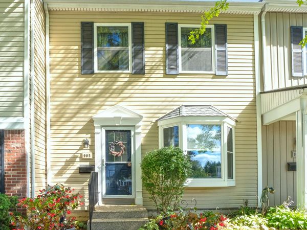 905 Medford Court, Rochester Hills, MI 48307
