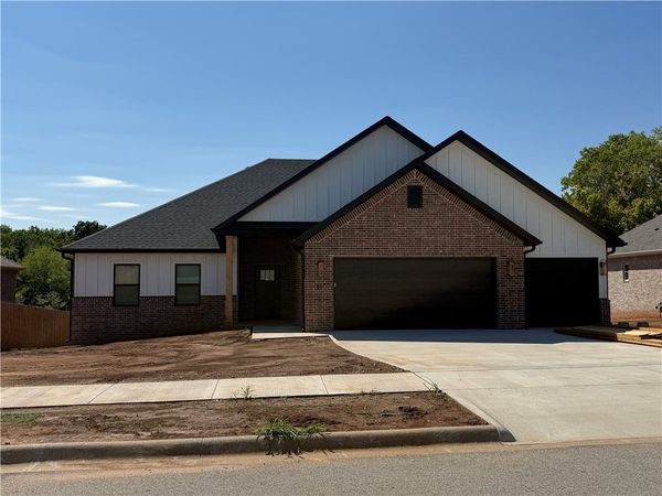 91 W Watson Lane , Farmington, AR 72730