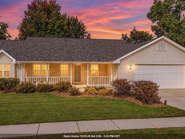 2276 LOST DAUPHIN ROAD, De Pere, WI 54115