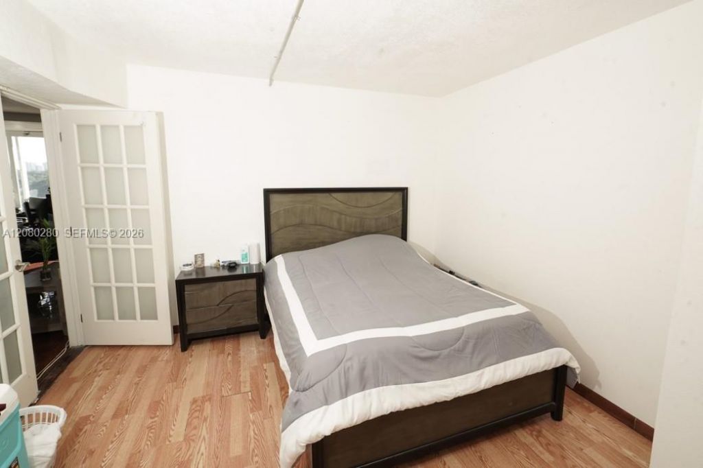 1780 NE 191st St, Unit 605-2, Miami, FL 33179 Photo