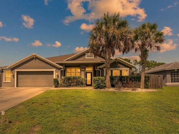 335 Evergreen Street NE, Palm Bay, FL 32907