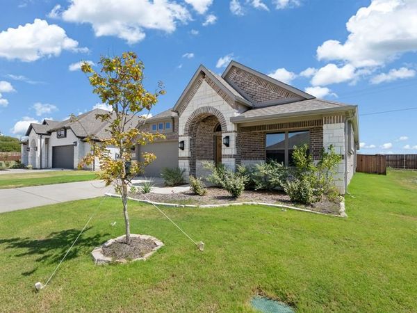 2452 Acacia Road, Cleburne, TX 76033