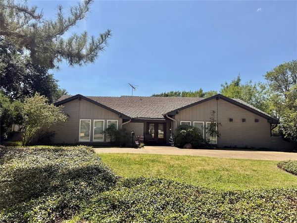 3708 Princess Lane , Dallas, TX 75229