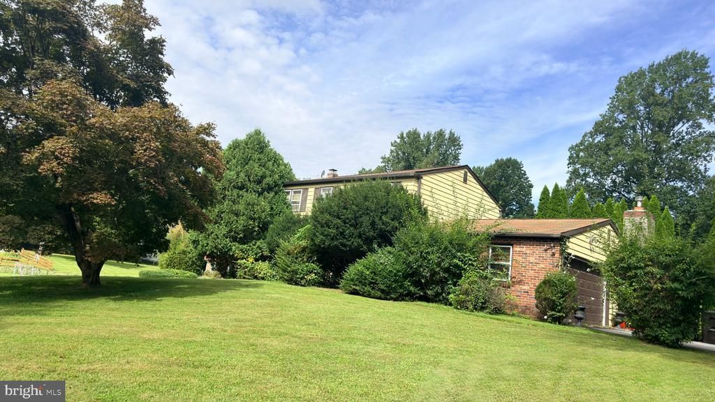 883 W KING ROAD , MALVERN, PA 19355