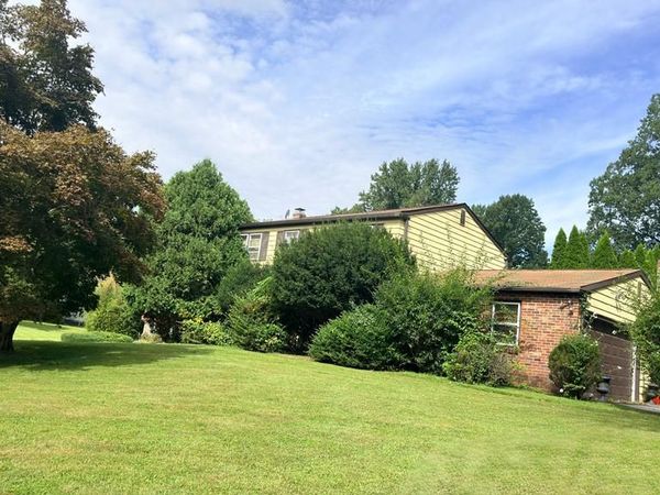 883 W KING ROAD , MALVERN, PA 19355