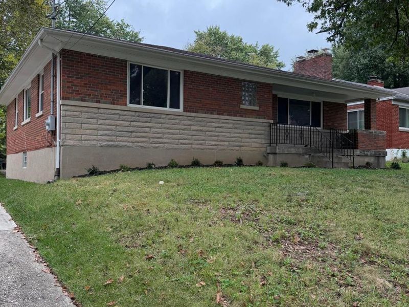2806 Breezy Way, Colerain Township, OH 45239 Photo 2