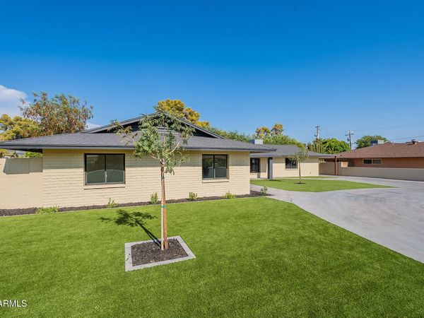 7637 N 7TH Avenue, Phoenix, AZ 85021