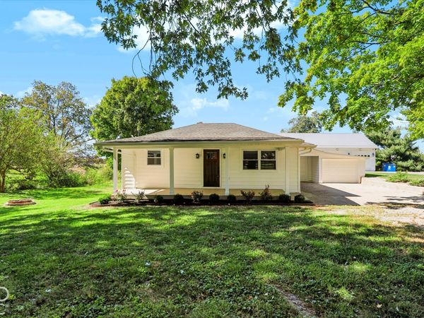 3384 Mullinix, Greenwood, IN 46143