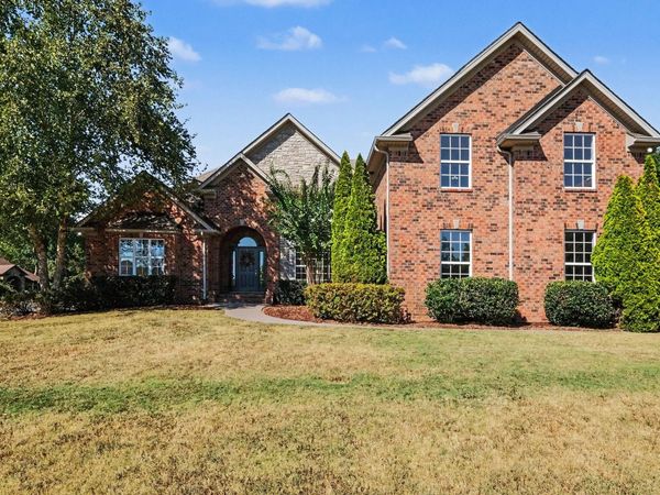 1031 Berkshire Blvd, Mount Juliet, TN 37122
