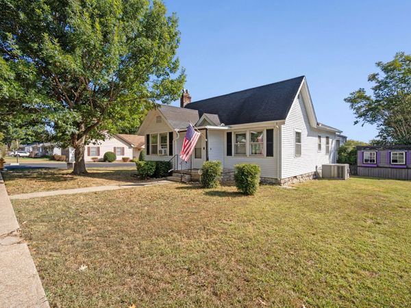 208 Hobson Ave , Shelbyville, TN 37160