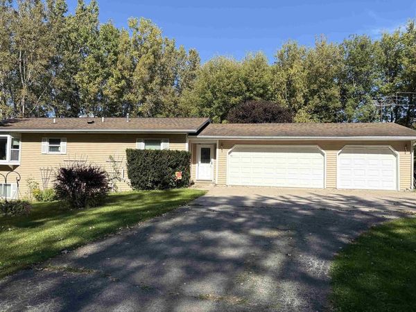 3956 COUNTY RD G, Oshkosh, WI 54904