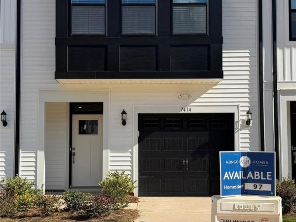 7414 Mashburn Drive , Charlotte, NC 28269