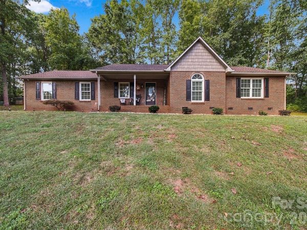 1636 Wellington Avenue , Newton, NC 28658