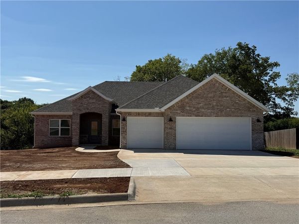 95 W Watson Lane , Farmington, AR 72730