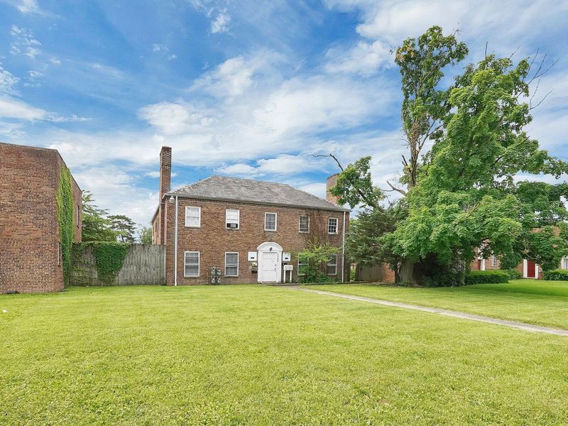 3349 E Broad Street, Columbus, OH 43213 Photo 4