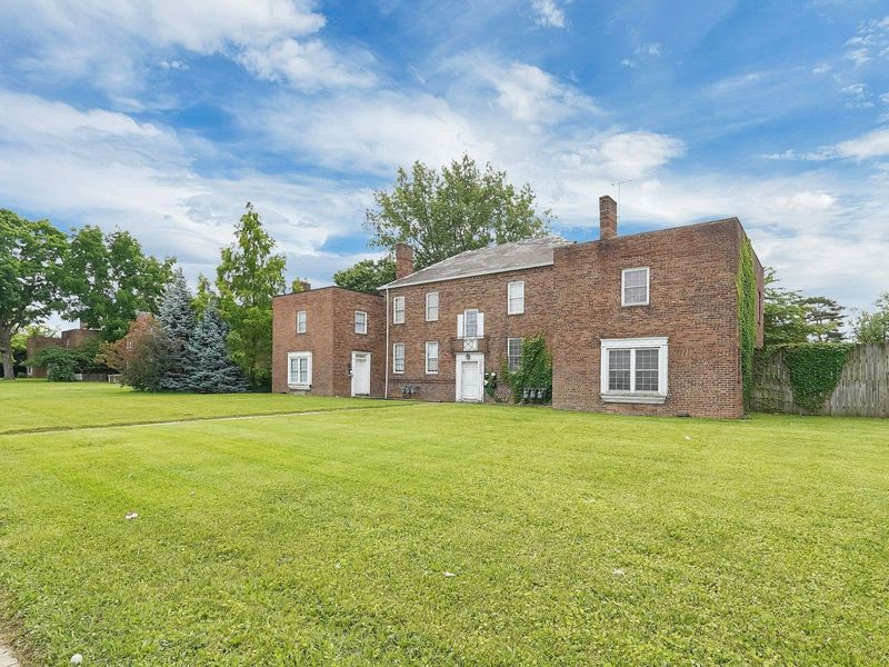 3349 E Broad Street, Columbus, OH 43213 Photo 5