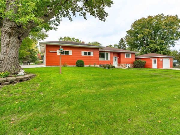 1320 S Mabelle Avenue, Fergus Falls, MN 56537