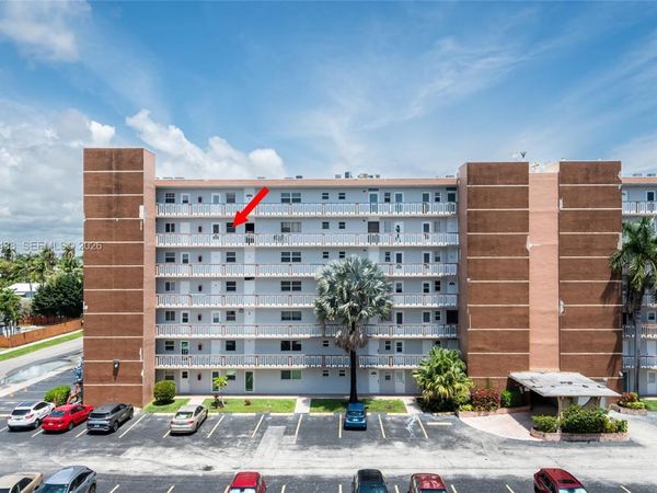 610 NE 12th Ave , Unit 602, Hallandale Beach, FL 33009