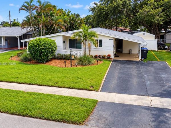 6520 Coolidge St , Hollywood, FL 33024