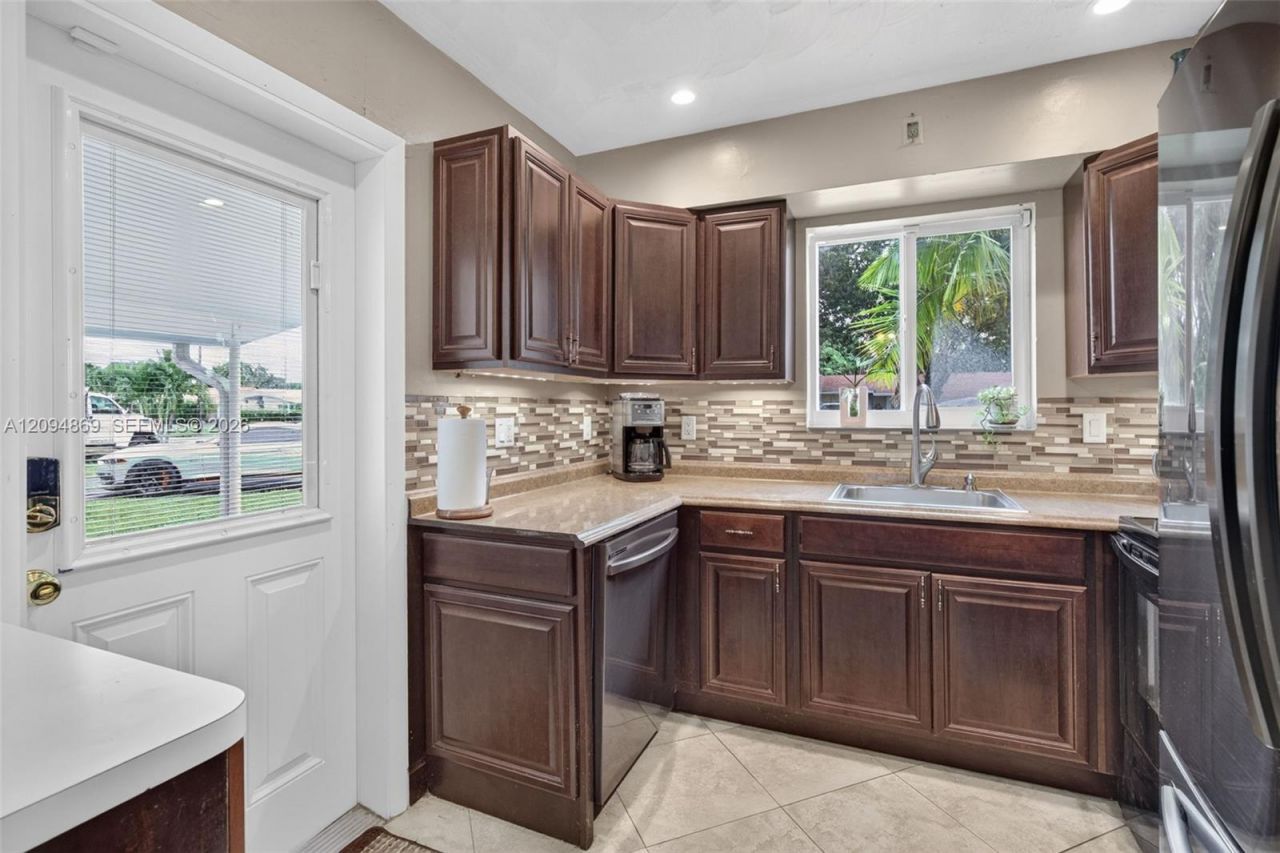 6520 Coolidge St , Hollywood, FL 33024 Photo