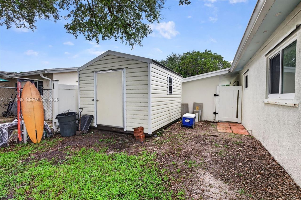 6520 Coolidge St , Hollywood, FL 33024 Photo