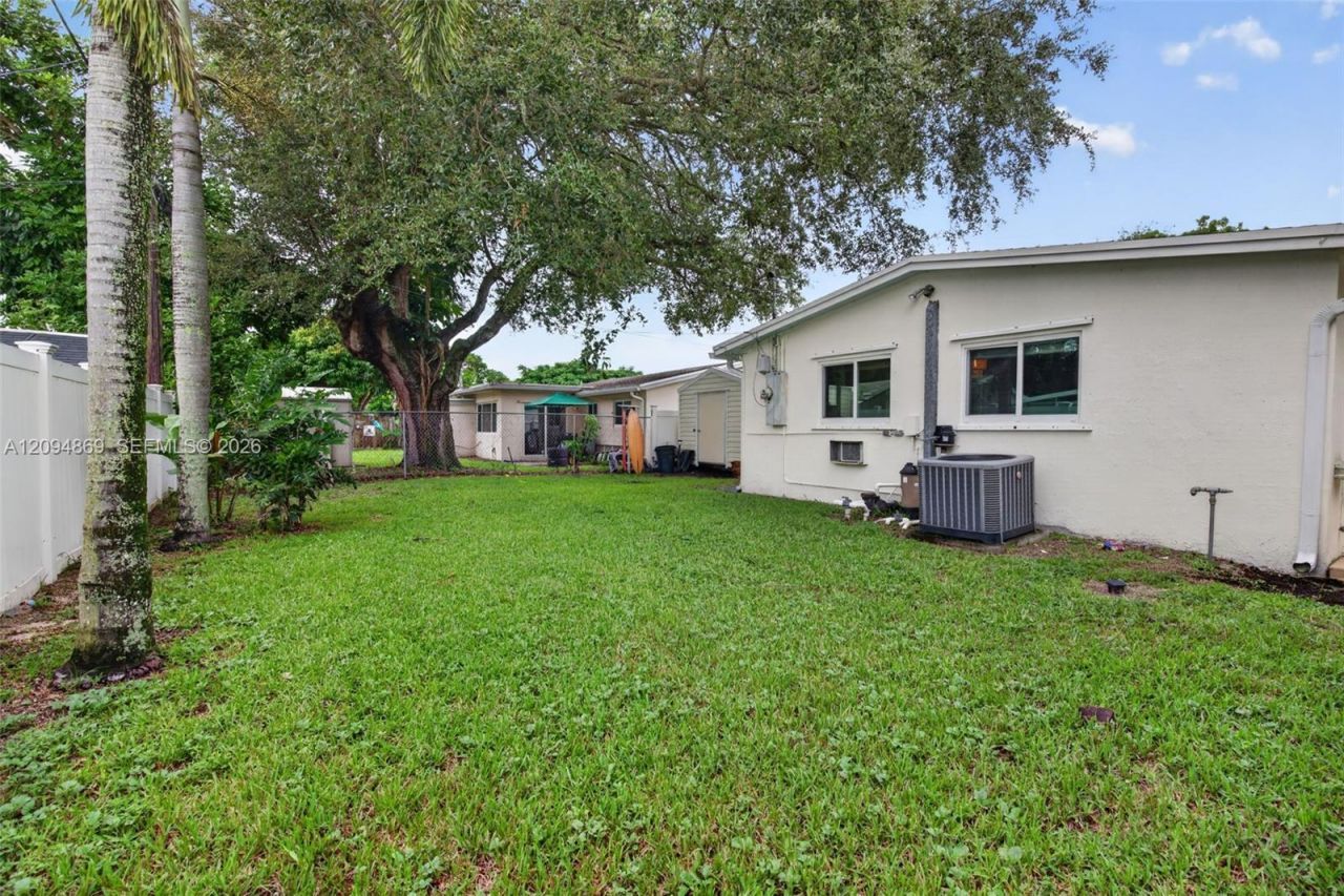 6520 Coolidge St , Hollywood, FL 33024 Photo