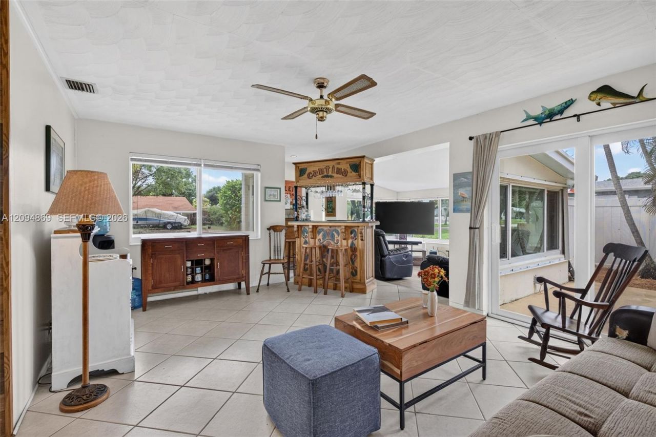 6520 Coolidge St , Hollywood, FL 33024 Photo