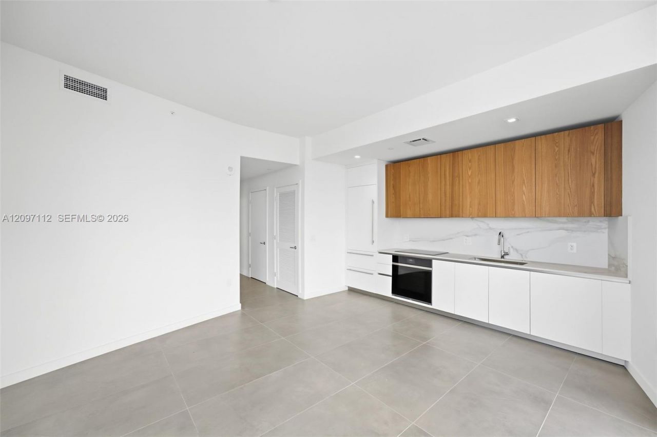 1400 Biscayne Blvd , Unit 1407, Miami, FL 33132 Photo