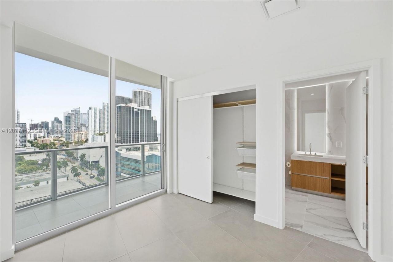 1400 Biscayne Blvd , Unit 1407, Miami, FL 33132 Photo