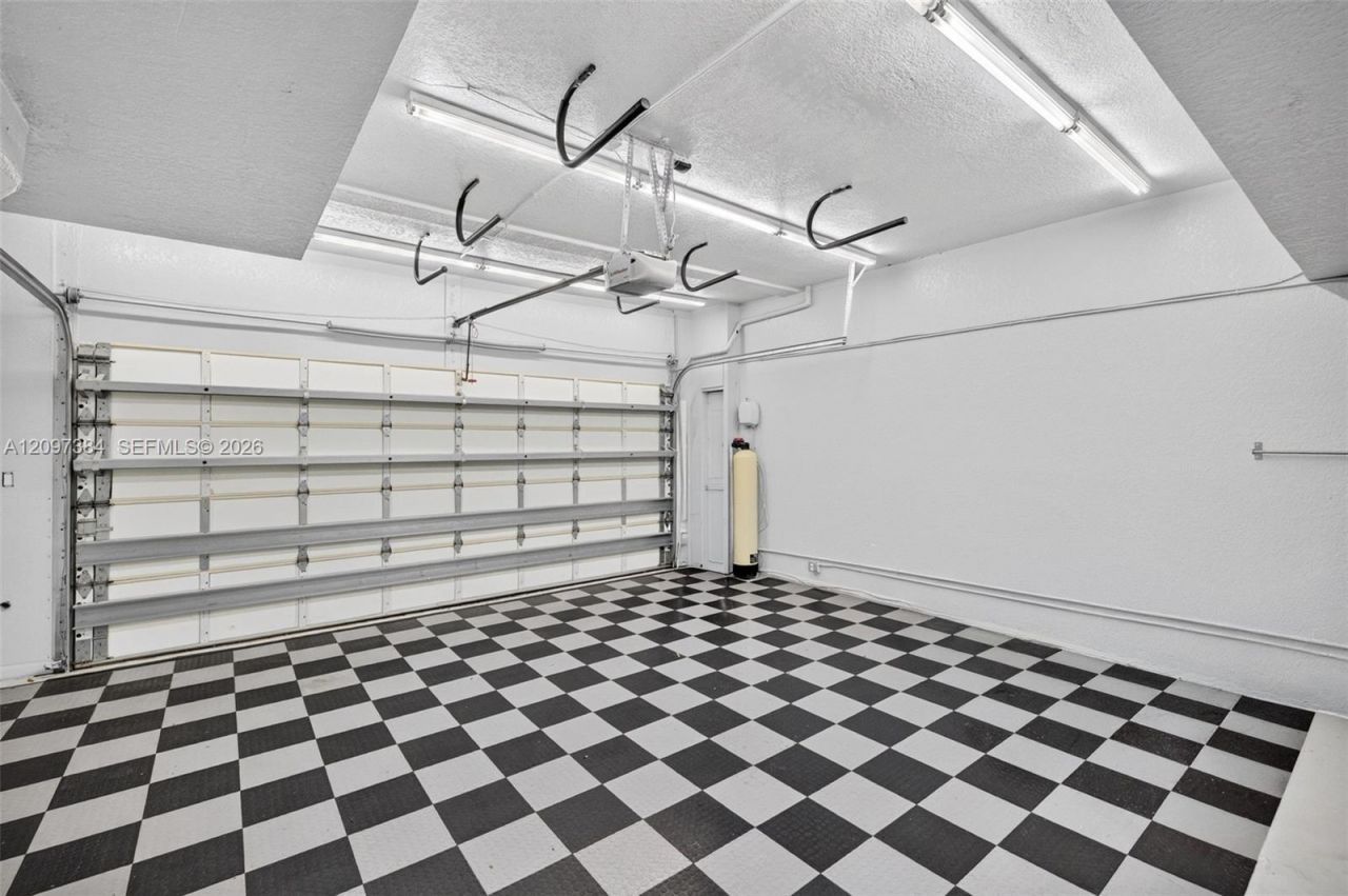 8 Port Side Dr , Unit 8A, Fort Lauderdale, FL 33316 Photo