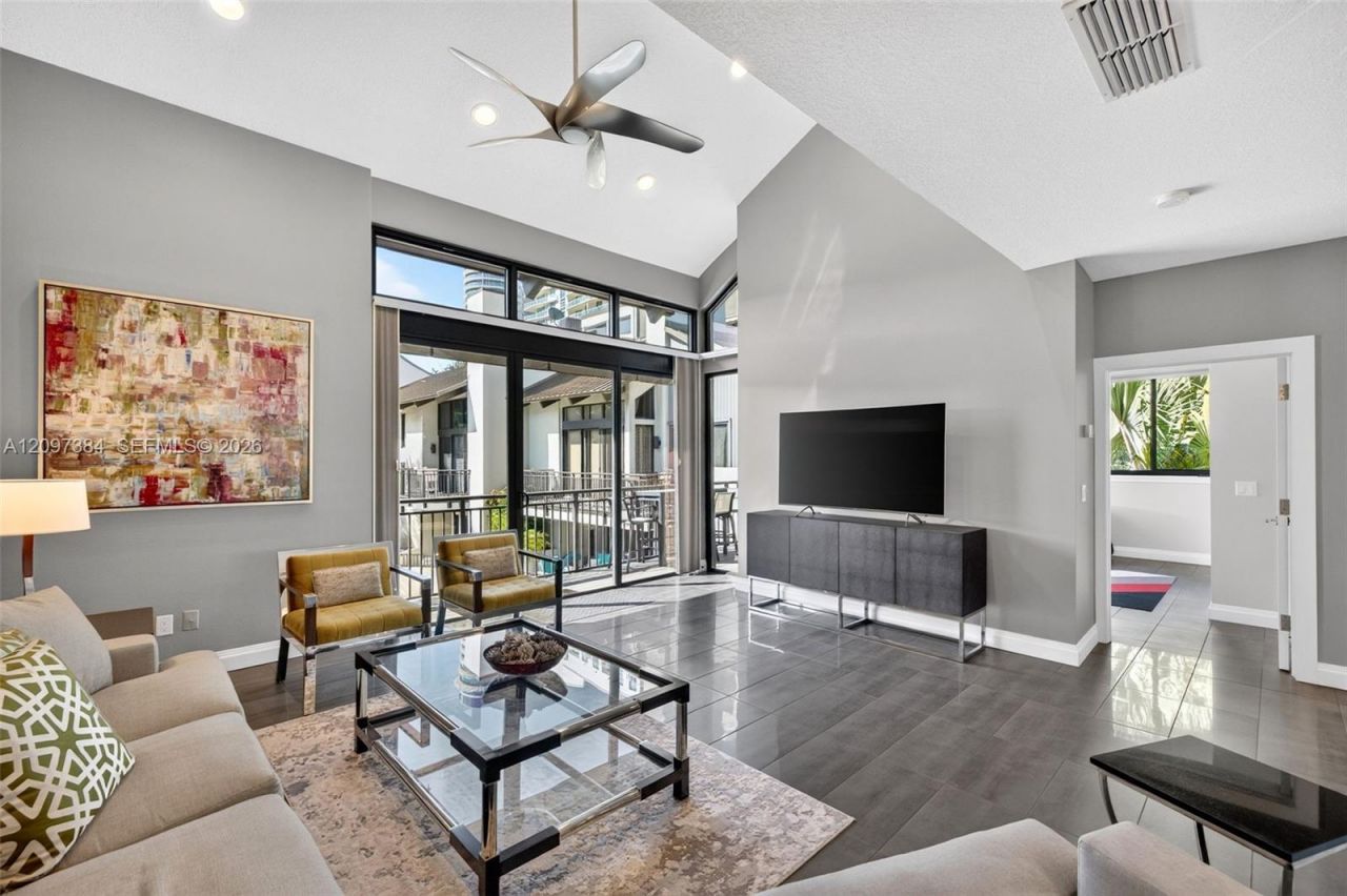 8 Port Side Dr , Unit 8A, Fort Lauderdale, FL 33316 Photo