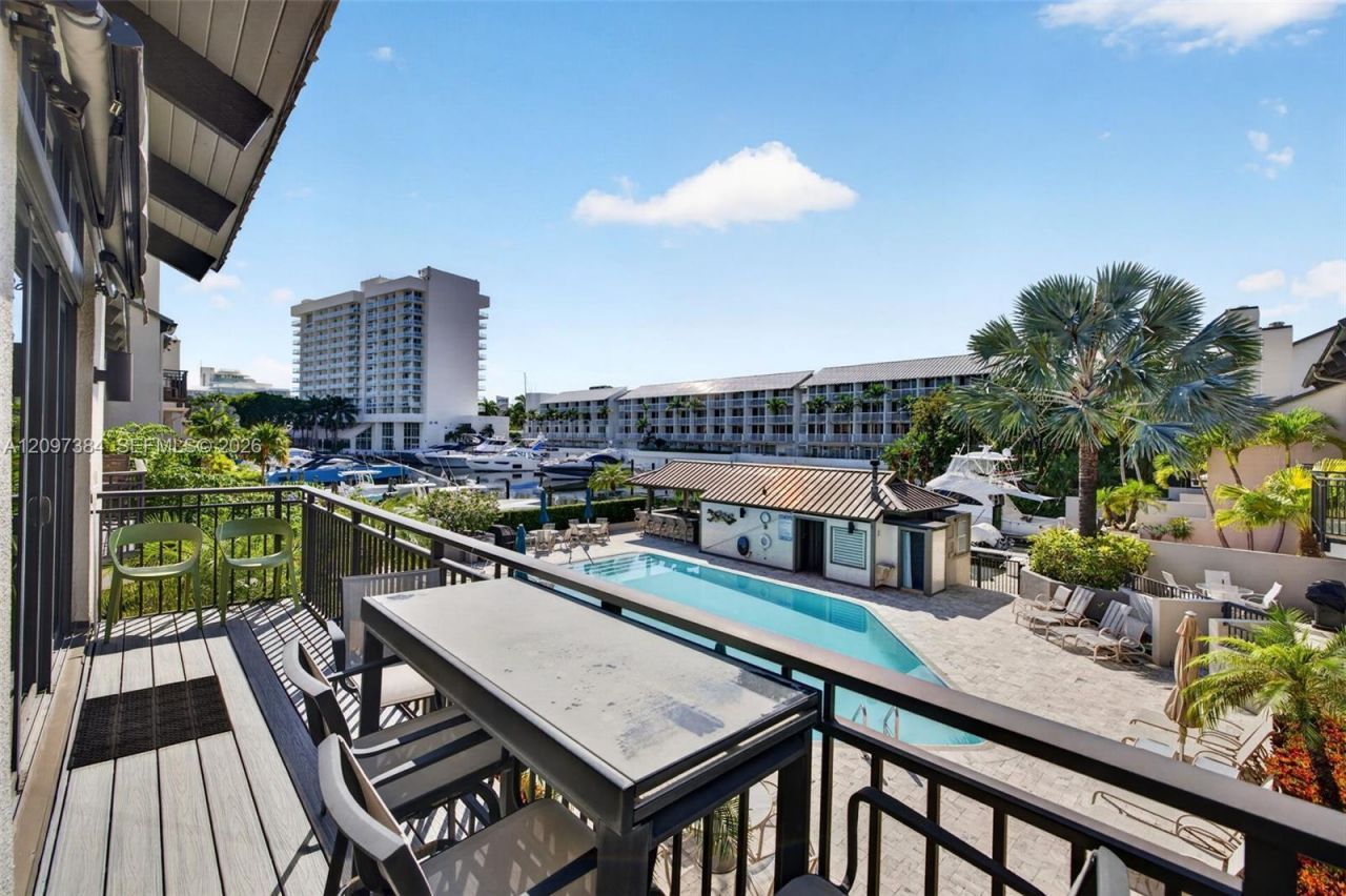 8 Port Side Dr , Unit 8A, Fort Lauderdale, FL 33316 Photo
