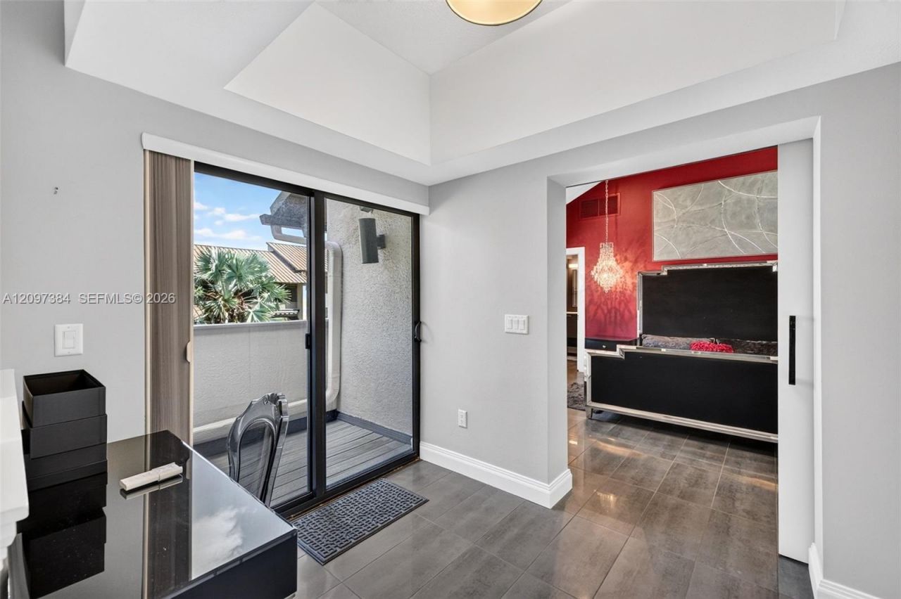 8 Port Side Dr , Unit 8A, Fort Lauderdale, FL 33316 Photo