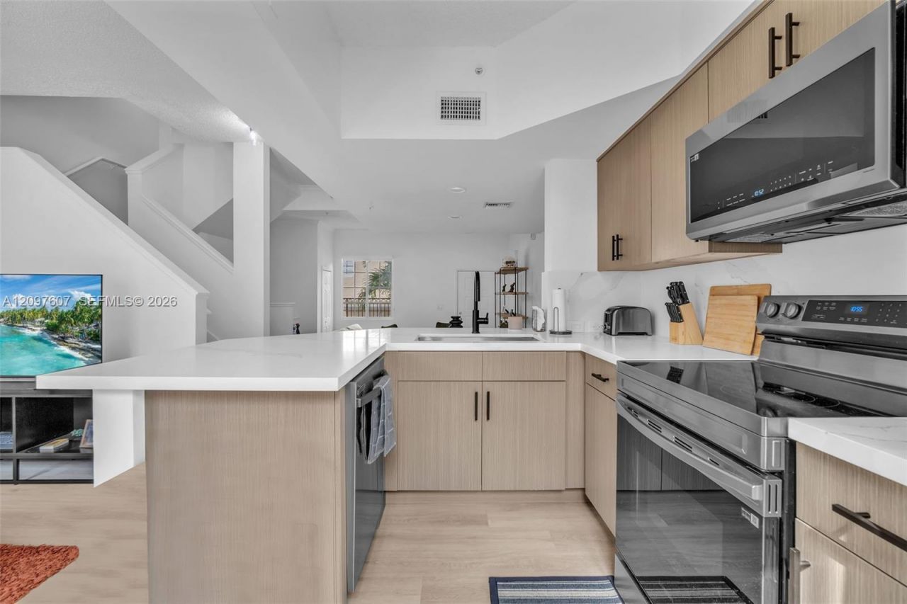 2921 NE 185th St (remodeled), Unit 1203, Aventura, FL 33180 Photo