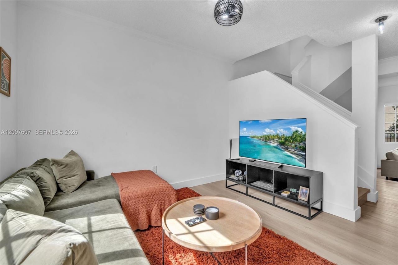 2921 NE 185th St (remodeled), Unit 1203, Aventura, FL 33180 Photo