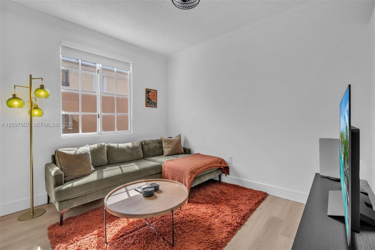 2921 NE 185th St (remodeled), Unit 1203, Aventura, FL 33180 Photo