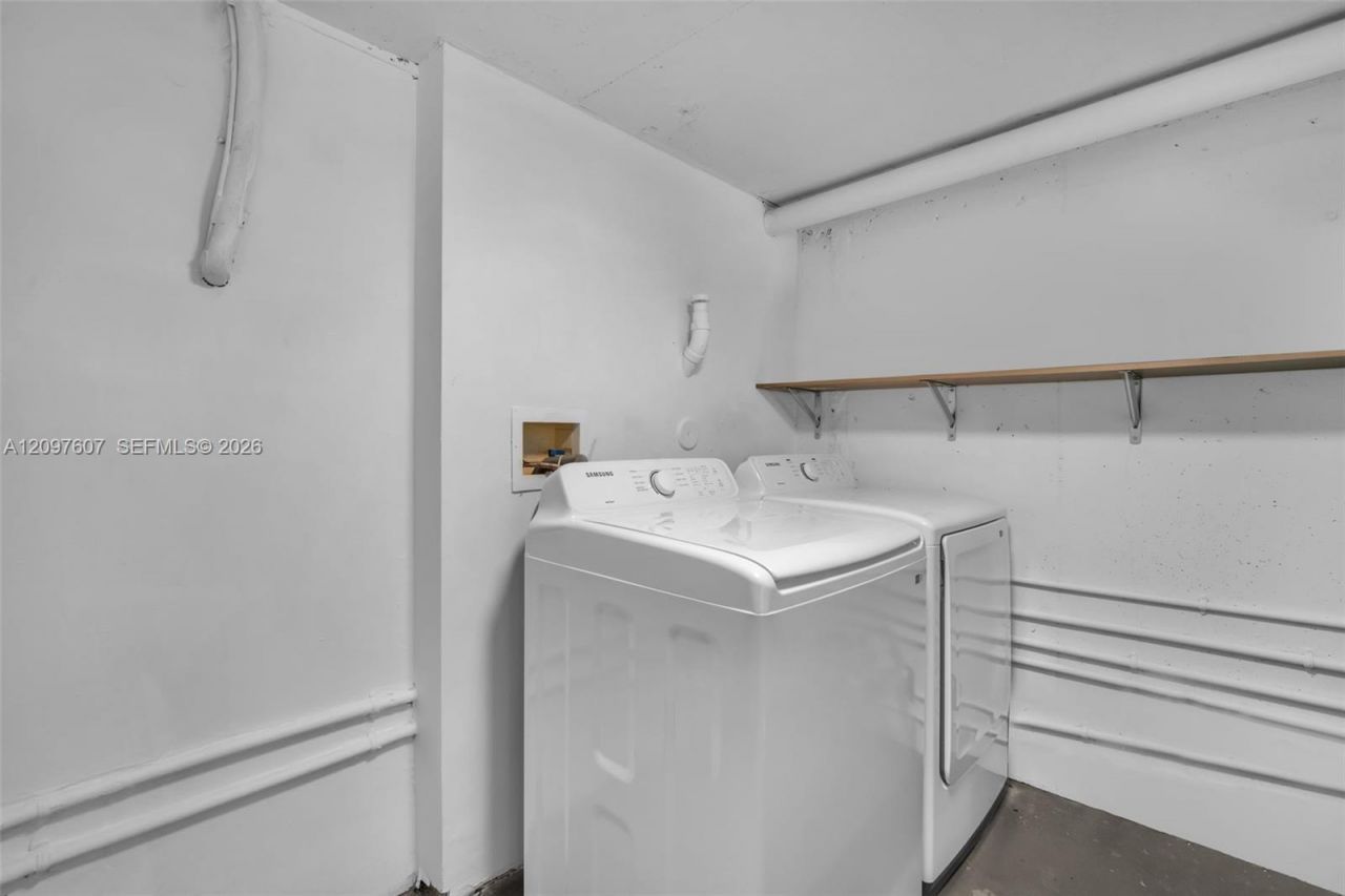 2921 NE 185th St (remodeled), Unit 1203, Aventura, FL 33180 Photo