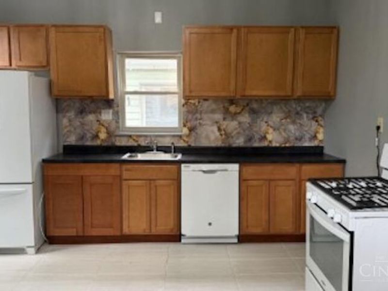 5636 Helen Street, Elmwood Place, OH 45216 Photo 9