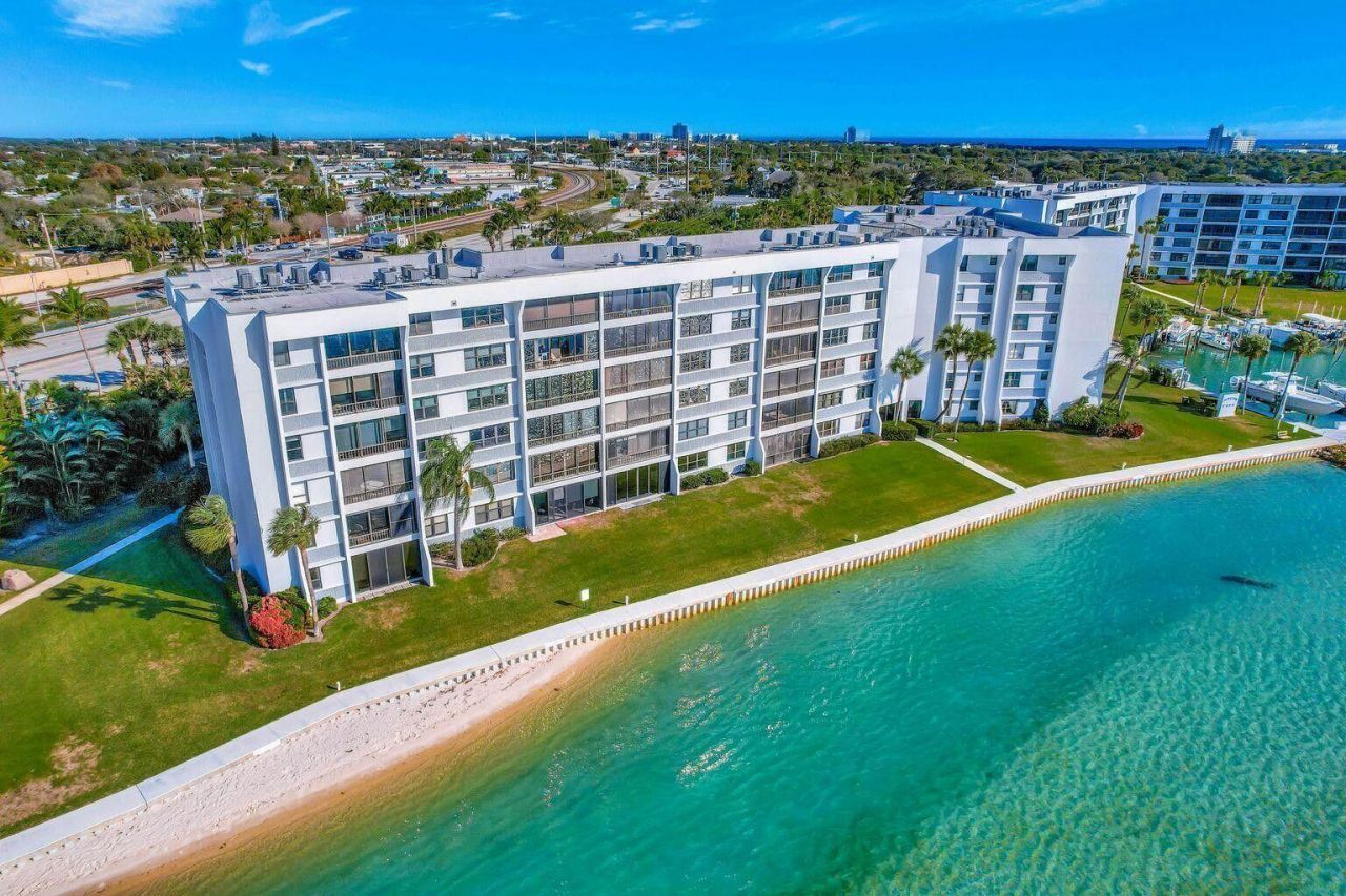 1542 Jupiter Cove Drive, Unit 104, Jupiter, FL 33469 Photo